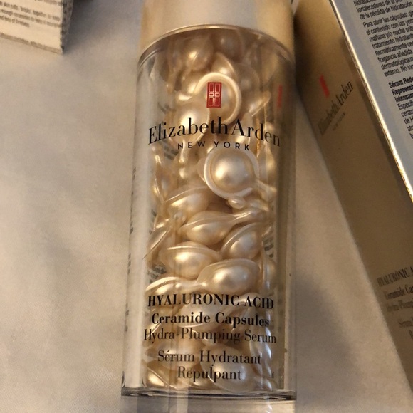 Elizabeth Arden Hyaluronic Acid Ceramide Capsules 60 Ct Hydra Plumping Serum NIB - Picture 9 of 12